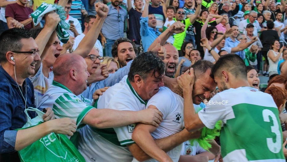 'Nino' celebra su segundo gol ante el Sporting B / Sonia Arcos - Elche CF