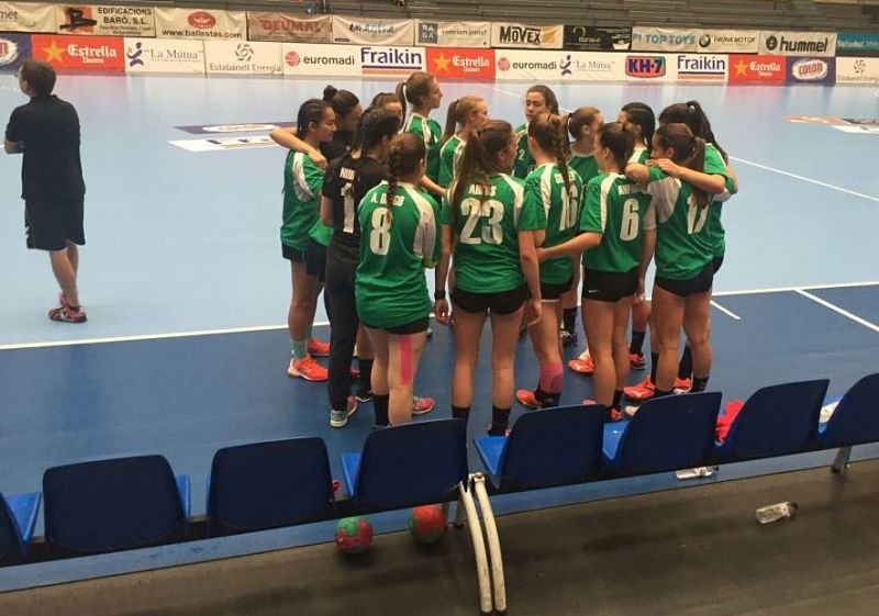 Equipo cadete femenino Elche Mondraker durante el Campeonato de España 2017