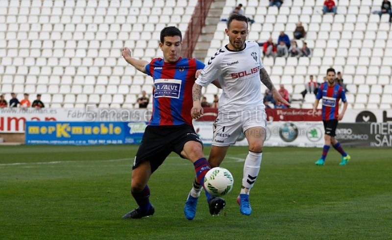 Iván Sánchez durante un partido con el Albacete / 5maseldescuento.es