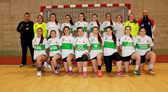 Equipo juvenil femenino del Club Balonmano Elche en la temporada 16-17