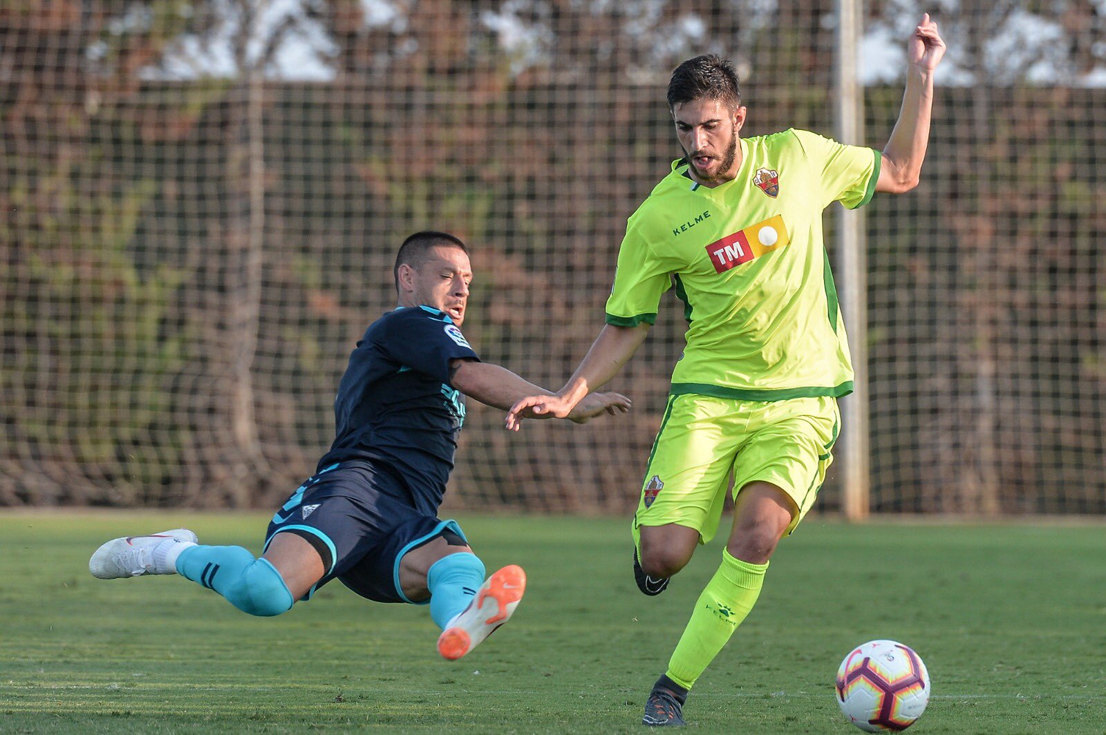 El jugador del Elche Tekio durante un partido de pretemporada / Francisco Maciá - Elche CF