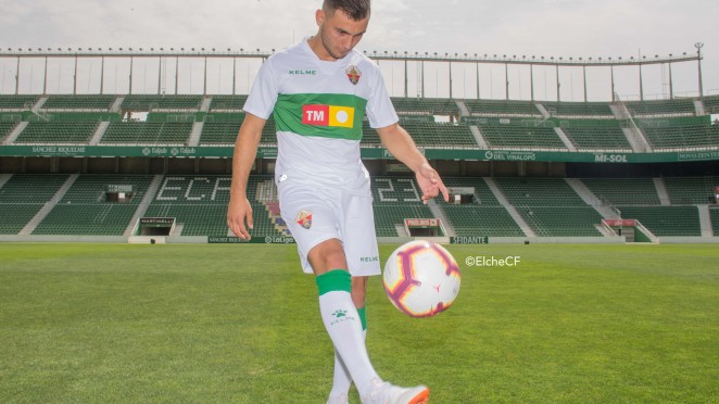 Borja Martínez en su presentación con el Elche C.F. / Sonia Arcos - Elche C.F.