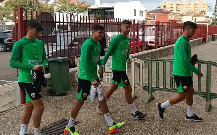 Canteranos entrenan con el Elche CF / Elchedirecto.com