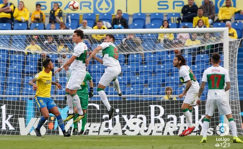 Partido entre UD Las Palmas y Elche en el estadio Gran Canaria / LFP