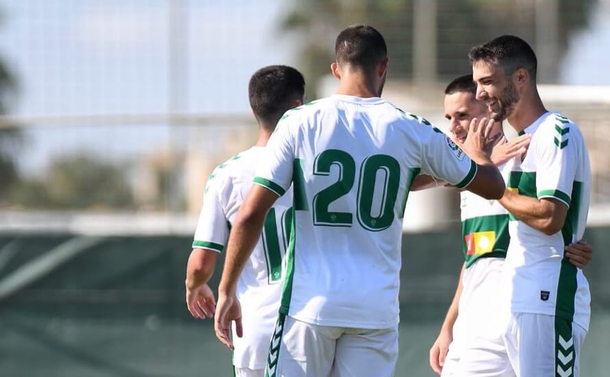 Los jugadores del Elche celebran un gol durante el amistoso ante el UCAM en septiembre de 2020 / Elche C.F. Oficial