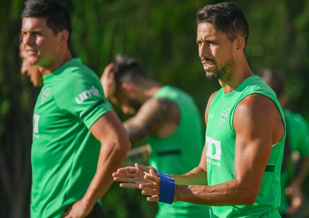 Fidel Chaves, durante un entrenamiento con el Elche / Elche CF Oficial