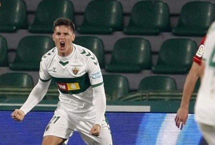 Guido Carrillo celebra su gol con el Elche a Osasuna / LaLiga